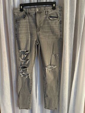 American Eagle Outfitters Gray Distressed Skinny Jeans